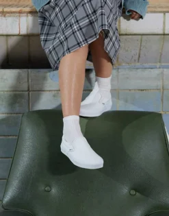 Vans Classic Slip-On Plimsolls In White For Unisex -Kidivita Store 202636069 5