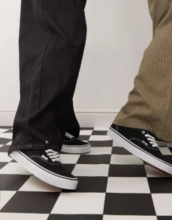 Vans Authentic Trainers In Black And White For Unisex