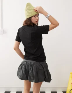 Vans Left Chest Logo T-shirt In Black For Unisex -Kidivita Store 204530754 4