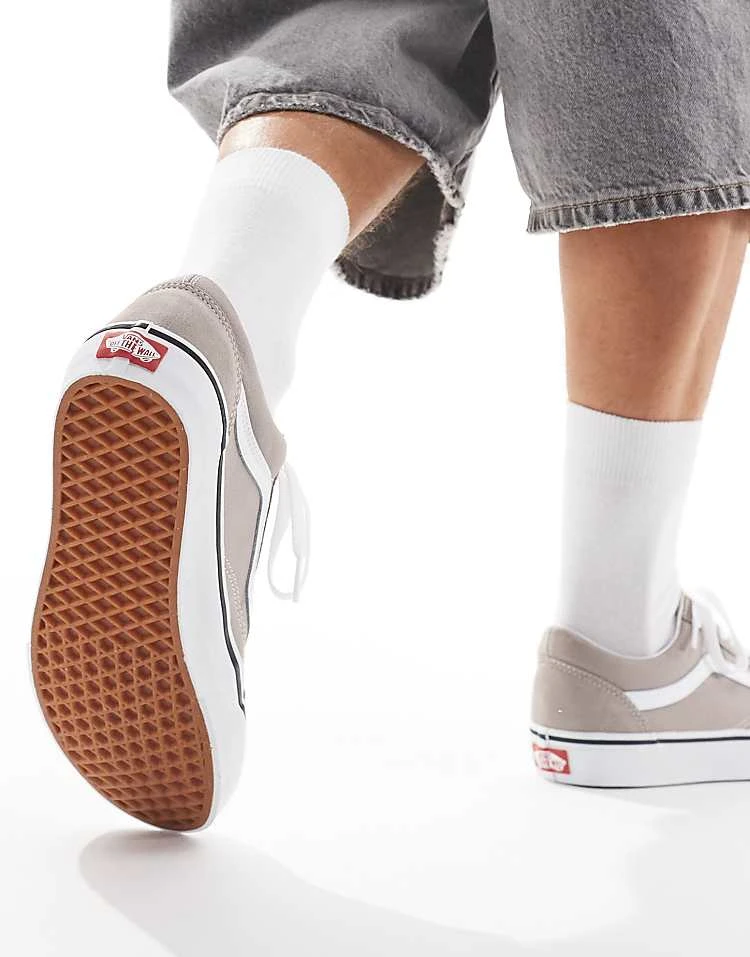 Vans Old Skool Trainers In Light Grey For Unisex 4 Vans Old Skool Trainers In Light Grey For Unisex - Image 4