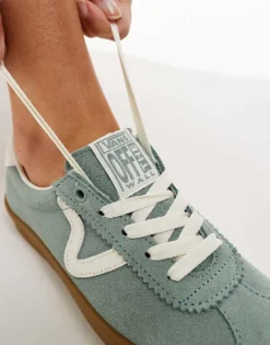 Vans Sport Low Trainers In Green And Off White With Gum Sole For Unisex Mid Green -Kidivita Store 206559487 3