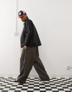 Vans Torrey Coach Jacket With Left Chest Logo In Black For Men Black-white -Kidivita Store 206738425 2