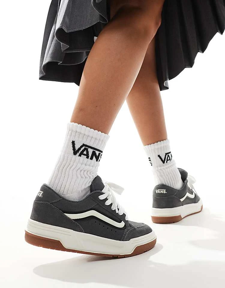 Vans Hylane Chunky Trainers In Grey For Unisex 2 Vans Hylane Chunky Trainers In Grey For Unisex - Image 2