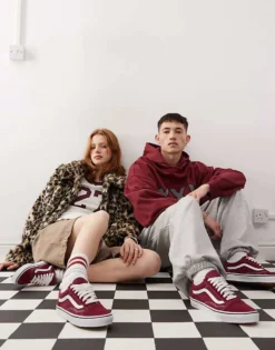 Vans Old Skool Colour Theory Trainers In Burgundy For Unisex