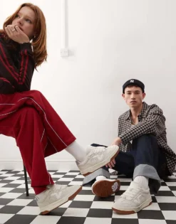 Vans Upland Chunky Suede Trainers With Reflective Heel Tab In Off White For Unisex -Kidivita Store 208060552 4