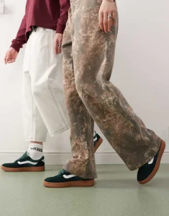 Vans Cruze 3.0 Suede Trainers In Dark Green With Gum Sole For Unisex